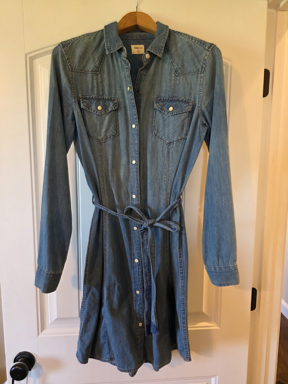 GAP Denim Shirt Dress with Tie Belt Size MED.